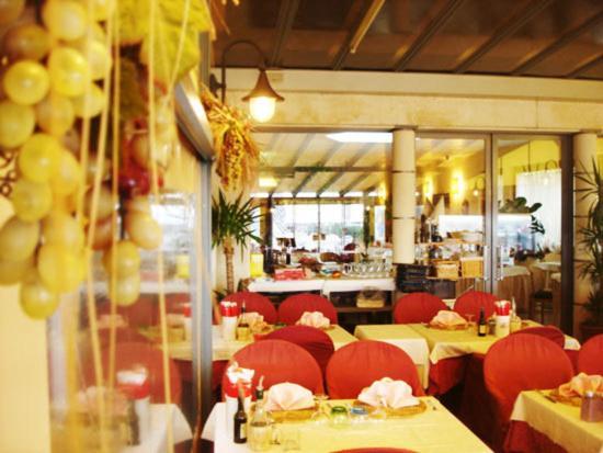 גארדה Hotel Ristorante Miralago מראה חיצוני תמונה